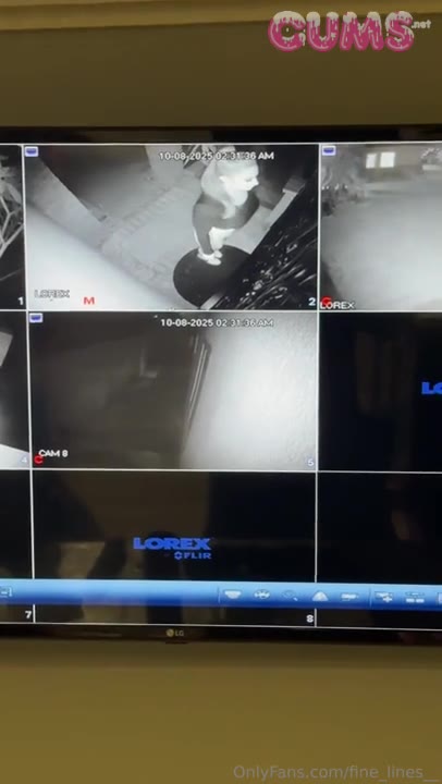 fivesome_with_courtney_tillia_and_friends