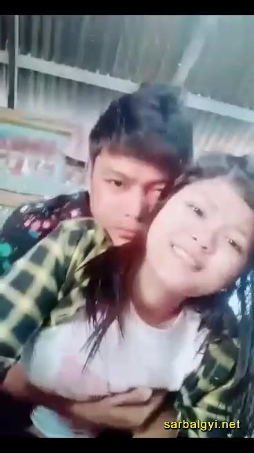 လူကြီးတွေလစ်တုန်း ခိုး