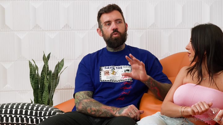 OnlyFans 25 03 18 Agatha Vega And Lena The Plug Threesome From P