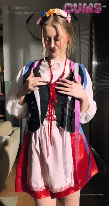 lena_polanski_rubs_pussy_in_springtime_dress