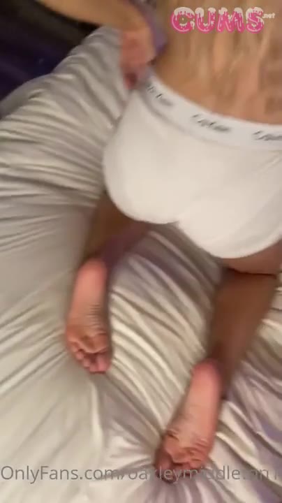 oakleymiddleton18_gives_a_bj_before_backshots