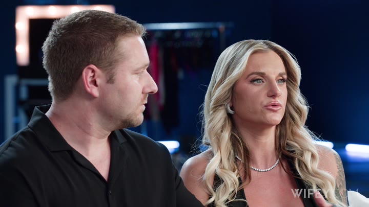 Anastasia And Jason Blonde Baddie Gets BBC Creampie