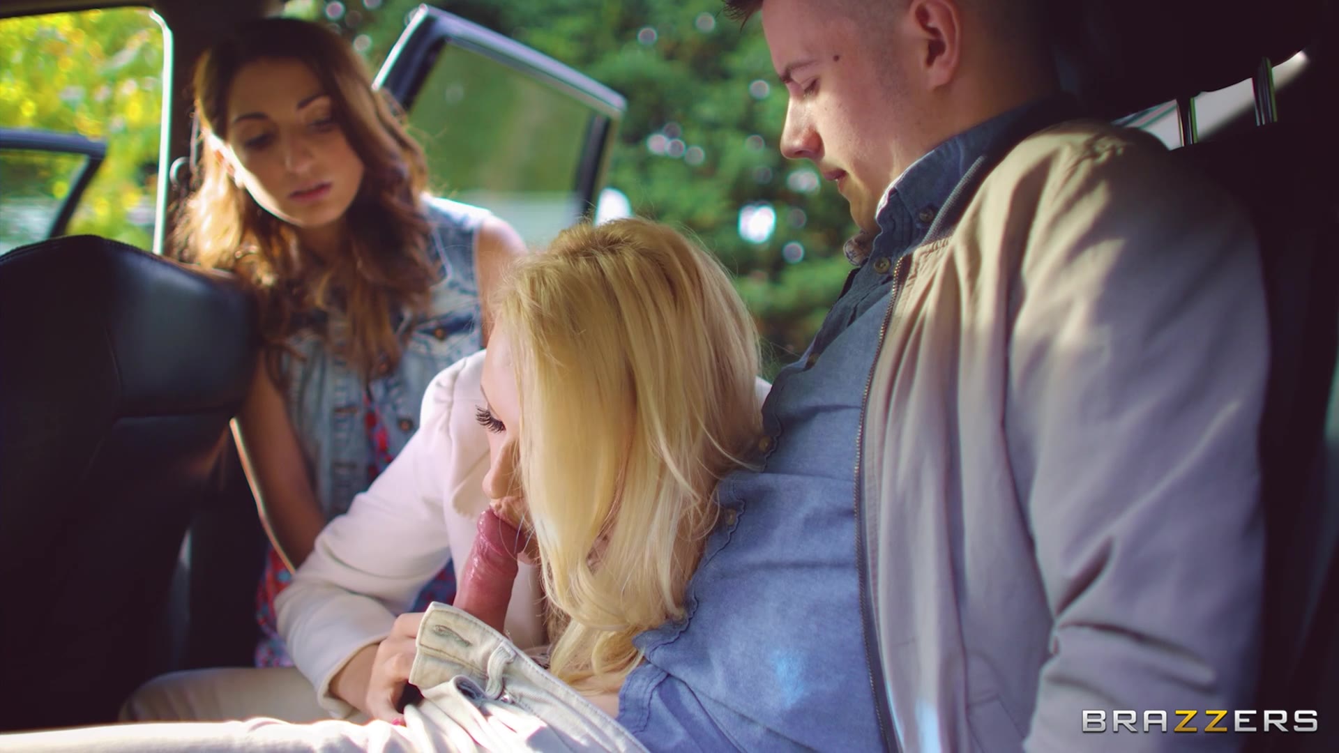 FamilyTherapyXXX - Skylar Snow - Spring Break With Step Mom