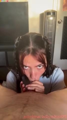 Proving to my best friend that I can suck dick - Babyminx333 - b