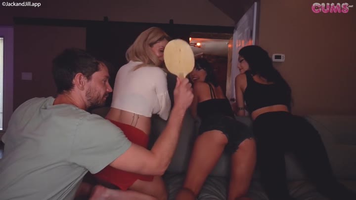 jackandjill_in_a_threesome_with_sofiswetdream_and_her_friend