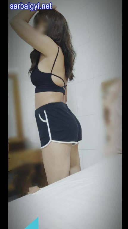 မြင်းစီးနေတဲ့ ဆယ်ကျော်